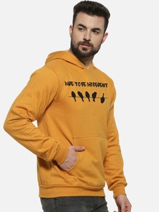 Sudadera con Capucha Color Mostaza para Hombre, Corte Regular, Informal, de Algodón, con Bolsillo, Diseño Estampado, Logotipo Frontal, Ropa de Otoño - Product Image 3