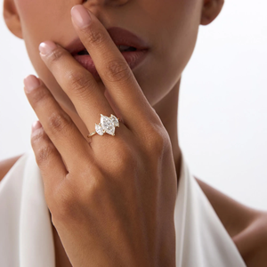 Bague de fiançailles en platine avec diamant taille marquise, style classique pour femme, diamant blanc naturel certifié GIA couleur D, bijoux - Product Image 5