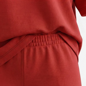 Ensemble 2 pièces rouge pour femme : T-shirt à manches courtes et short au-dessus du genou, imprimé géométrique décontracté, coupe ample, idéal printemps-été - Product Image 5