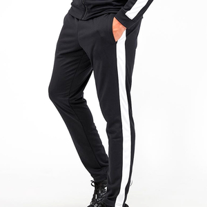 Conjunto Deportivo Premium Personalizado para Hombre, Sudadera Transpirable y Pantalones Deportivos, Ropa Deportiva de Invierno con Paneles Blancos en las Mangas - Product Image 6