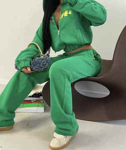 Conjunto de Pantalones Anchos y Camisetas con Logotipo Personalizado al por Mayor, Trajes Deportivos Cortos Casuales de Verano para Mujer - Product Image 3