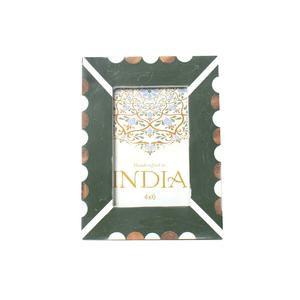 Magnifique cadre flottant imprimé sur bois, de qualité supérieure, idéal pour les cadeaux personnalisés et la distribution de certificats. - Product Image 5