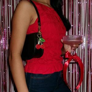 Colgante Floral Hecho a Mano con Cuentas de Colores y Cierre Dorado |   Accesorio para Bolsa |   Regalo con Cuentas para Ella - Product Image 1