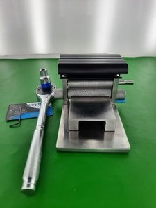 เครื่องมือผ่าตัดแบบใช้มือทำจากเหล็กกล้าไร้สนิมเกรดเยอรมัน สำหรับการผ่าตัดแผลไฟไหม้ พร้อมคันโยก - Product Image 2