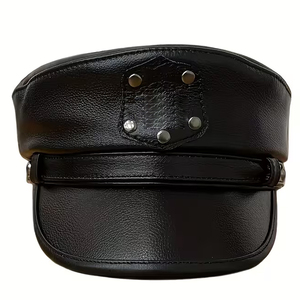 Casquettes en cuir noires personnalisées, nouvelle collection, design unique, meilleur fournisseur, prix de gros, fabriquées au Pakistan, pour tenues de club. - Product Image 1