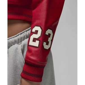 Blouson universitaire pour femme 2025 avec logos personnalisables, design en mélange de coton de qualité supérieure, idéal pour les équipes sportives et la mode universitaire - Product Image 4