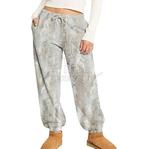 Pantalones Deportivos con Estampado de Camuflaje Selva Hechos en Pakistán, Diseñados con Corte Holgado y Tela Cómoda para un Estilo Urbano - Product Image 5