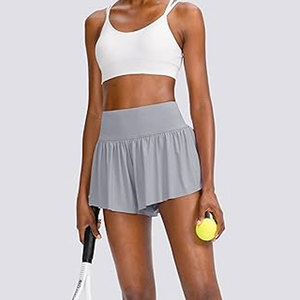 Diseño de cintura elástica con tela suave, ideal para uso diario y cómodo, estilo casual, pantalones cortos Elle. - Product Image 4