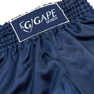 Shorts de Muay Thai en tissu léger de qualité supérieure, marque privée, unisexe, séchage rapide, logo personnalisable, fabrication sur mesure. - Product Image 3