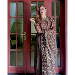 ชุดกาวน์แฟนซีผ้าไหมบริสุทธิ์สำหรับผู้หญิงรวมถึง dupatta และพื้นล่างสำหรับสวมใส่ในงานปาร์ตี้ - Product Image 5