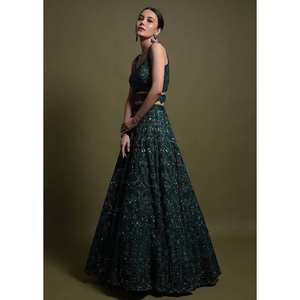 Lehenga Choli Verde de Diseñador FB, Talla M, para Bodas y Fiestas, con Bordado de Hilo de Lentejuelas - Product Image 2