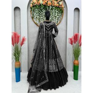 ด้าย georgette ที่ทันสมัยลำดับการทำงานด้านบน lehenga กับ dupatta สีดำ - Product Image 1