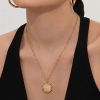 Collar con Colgante de Sol Radiante de Acero Inoxidable con Circonitas, Bañado en Oro de 18K, Venta Caliente, Bajo MOQ, Venta al por Mayor