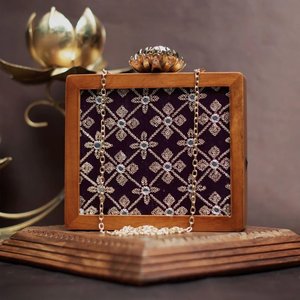 Bolso de mano de madera con lentejuelas color vino y bordados, elegante para la noche, para mujer, para ocasiones formales y festivas. - Product Image 1