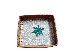 Beau plateau de service abordable en rotin fait à la main avec incrustation de nacre Design rond unique pour le style de table de maison de luxe - Product Image 5