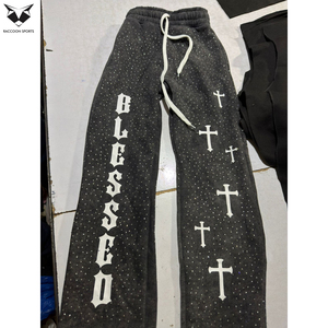 Survêtement noir et blanc au meilleur prix, vêtements d'entraînement confortables, tissu doux de qualité supérieure, coupe régulière, manches longues. - Product Image 2