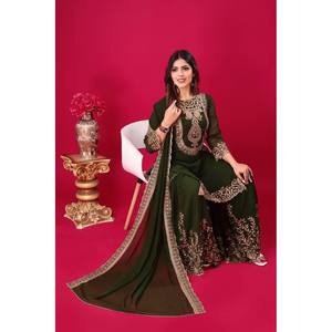Magnifique ensemble haut-bas et dupatta avec broderies florales lourdes et travail de fils pour les occasions festives - Product Image 6