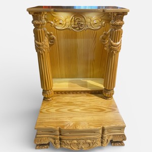 L'autel du dieu de la richesse et du dieu de la terre est sculpté en bois de pin. - Product Image 5