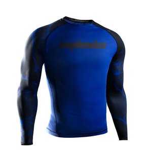 Camiseta Deportiva de Manga Larga para Hombre Saqibandco, Ajustada, de Secado Rápido, para MMA, con Logotipo Estampado en Azul y Negro en la Parte Delantera - Product Image 4