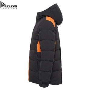 Chaqueta Técnica Acolchada para Hombre OEM, Parka Asimétrica Negra y Naranja de Invierno con Capucha, Exterior Resistente al Agua y Bolsillos Utilitarios - Product Image 3