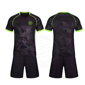 Tenue de sport au design unique, prix abordable, uniforme de football personnalisable en couleur et taille, uniforme de football de haute qualité pour adulte - Product Image 1