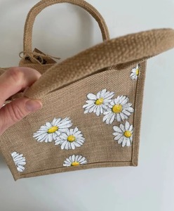 Bolsas de Yute para Compras con Estampado Floral, Ecológicas para Uso Doméstico y Comercial, Disponibles a Precio Accesible - Product Image 6