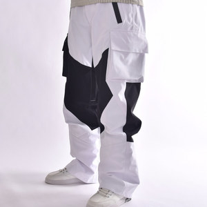 Pantalon de neige bicolore personnalisé à blocs de couleurs Pantalon de ski imperméable et respirant avec poches cargo et fermeture éclair - Product Image 1