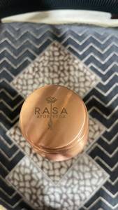 Crafted for luxury wholesale markets, our pure <b>copper</b> bottles combine traditional Ayurvedic wellness with elegant artisan design - Product Image 5