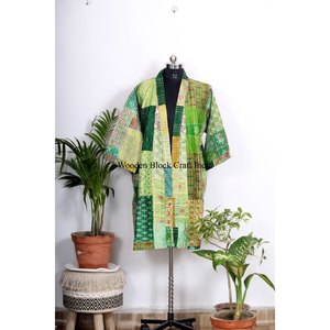 Kimono en soie pure vintage Kantha pour femmes, veste bohème taille unique ajustable mi-longue, kimonos en soie Kantha pour femmes - Product Image 1