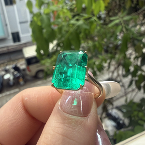 แหวนหมั้นเพชรทรงเอเมอรัลด์ทรงเหลี่ยม 14k ทองคำแท้ ได้รับการรับรองจาก IGI เครื่องประดับสำหรับผู้หญิง 6.5 กะรัต หรูหรา สี E/F ความสะอาด VS-VVS - Product Image 4