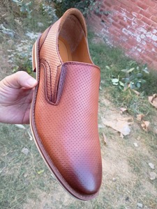 Zapatos de Moda Masculinos de Alta Calidad, Estilo Ejecutivo, Mocasines Formales y Opciones de Vestir Casual Sofisticadas, Plantilla de Madera, Venta al Por Mayor 2026 - Product Image 2