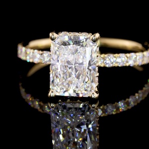 Bague en diamant radiant 1,5 carat, certifiée IGI, or jaune 14 carats, fabrication sur mesure, bijoux pour femme, bague de fiançailles et de mariage - Product Image 4