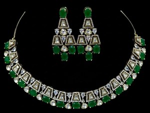 Elegante Juego de Collar y Pendientes de Cristal Verde con Baño de Oro Blanco Vintage, Joyería Geométrica para Mujer, para Bodas y Fiestas - Product Image 3