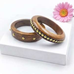 Pulseras de Resina con Nuevo Diseño, Hechas a Mano para Niñas, en Resina Transparente - Product Image 1