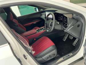 รับรถ SUV รุ่น Executive RX350 Sport Design Trim ปี 2025 - Product Image 5
