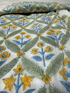 Tela de Algodón Ligera y Ecológica con Estampado Floral Sanganeri Hecho a Mano en India, para Vestidos de Niñas, Decoración del Hogar, Tela Suave por Metros - Product Image 2