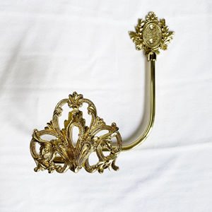 Gancho para Cortina Elegante y Práctico, Ideal para Dormitorios, Salas de Estar y Ventanas, Accesorio Decorativo para el Hogar, Hecho a Mano en India - Product Image 1