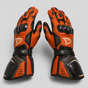 Gants de course en cuir orange, entièrement couvrants, avec protection des articulations en carbone pour la conduite de moto - Product Image 2