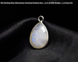 Collier minimaliste en argent 925 avec pendentif goutte d'eau en pierre naturelle, pour femme, à porter au quotidien - Product Image 5