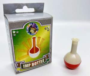 Botella Mágica IMP, Pequeña Botella de Plástico con Equilibrio Mágico, Truco de Magia - Product Image 1