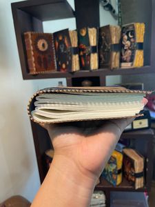 Carnet de notes NEW ERA vintage en cuir relié, couverture rigide, papier coton, 100 feuilles, pour croquis au crayon et scrapbooking - Couleur jaune - Product Image 4