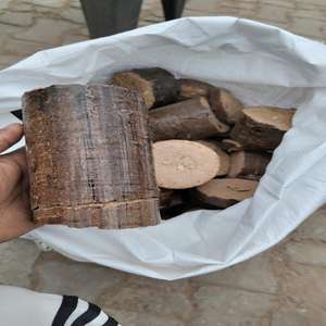 Briquettes de sciure de bois de chêne, frêne, pin, bouleau de qualité supérieure, pour refroidissement et chauffage, emballage personnalisé, marque personnalisée, prix usine ZA - Product Image 6