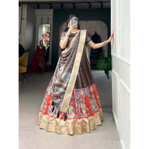 Seda Dola y estampado Kalamkari Lehenga Choli con ropa india y paquistaní Dupatta - Product Image 2