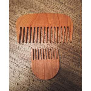 Peigne à cheveux en bois naturel antistatique, artisanat en bambou et en bois pour accessoires de coiffure - Product Image 1