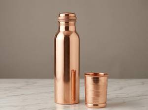 Bouteille d'eau en cuivre martelé pur, écologique, détox ayurvédique, faite à la main, anti-fuite, flacon bien-être pour le yoga, cadeau pour lui - Product Image 1
