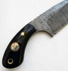 Couteau utilitaire à manche en corne noire avec mosaïque à bordure en cuivre et lame fixe en acier Damas - Product Image 5