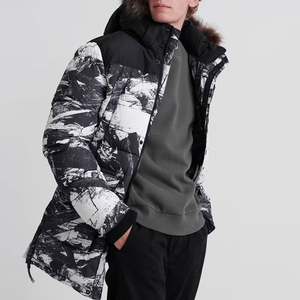 Veste d'hiver longue à capuche pour homme avec garniture en fourrure, impression par sublimation, coupe-vent, rembourrée de duvet, style décontracté - Product Image 2