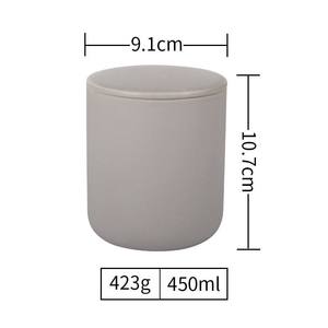 Velas Aromáticas de Lujo en Forma de Pilar, Hechas a Mano con Cera de Coco y Soja, Color Gris Mate y Blanco, para Fiestas, Cumpleaños y Hogar - Product Image 2