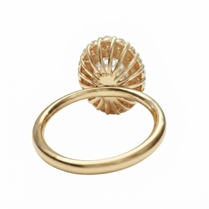 แหวนเพชรทรงรี 14K ทองคำเหลือง ประดับเพชรทรงกลมด้านข้าง 4.00 กะรัต เครื่องประดับหรูหรา - Product Image 4