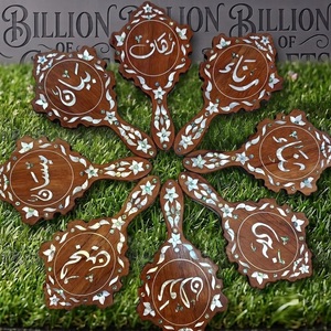 Espejo de belleza de madera artesanal tradicional con intrincado mosaico de nácar para souvenirs y regalos del Medio Oriente - Product Image 5
